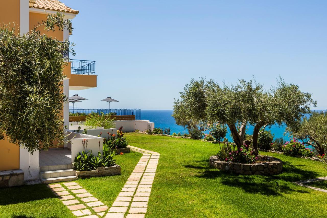 Afrato Village Sea View Apartments 트라페자키 외부 사진