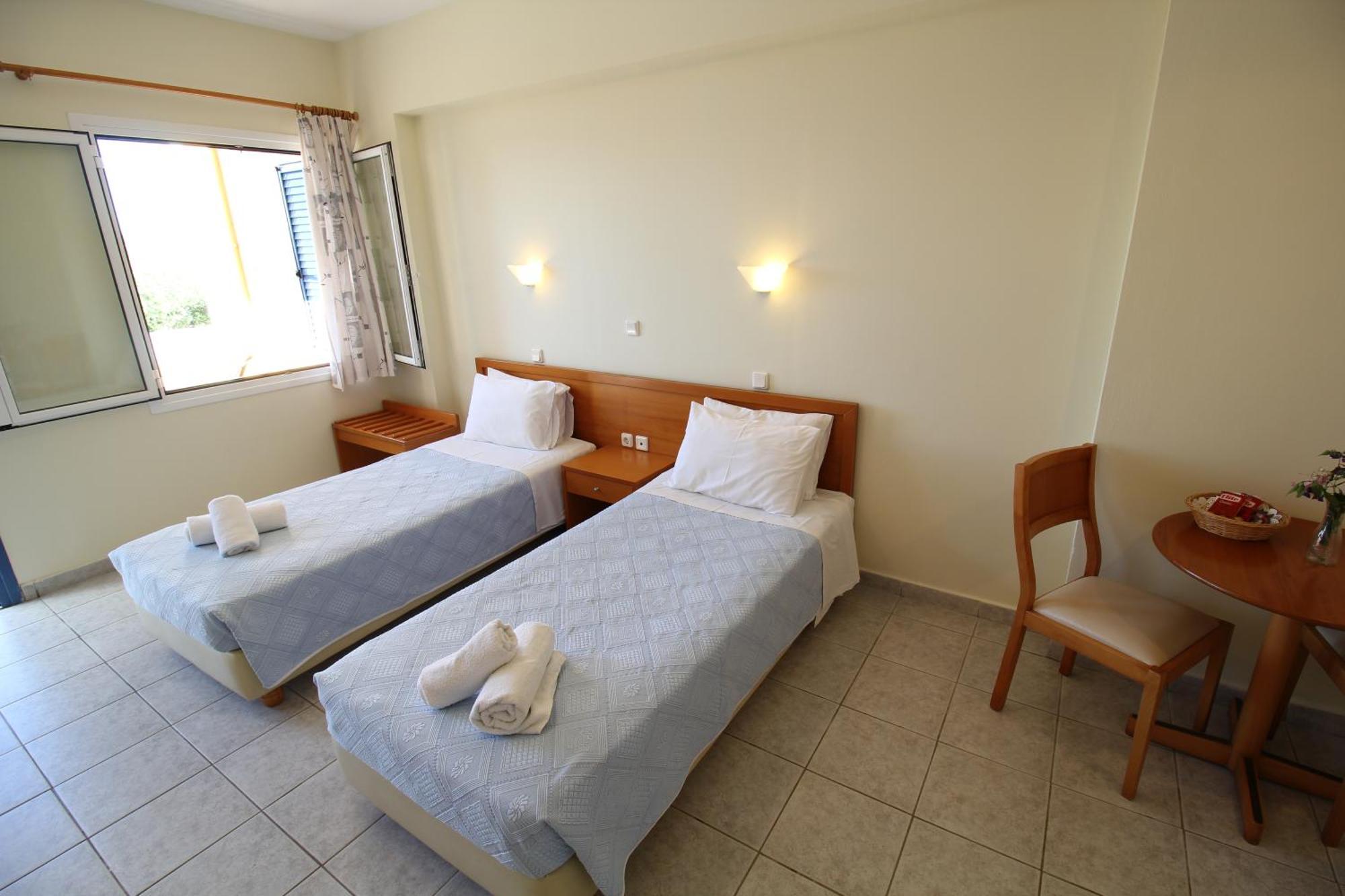 Afrato Village Sea View Apartments 트라페자키 외부 사진