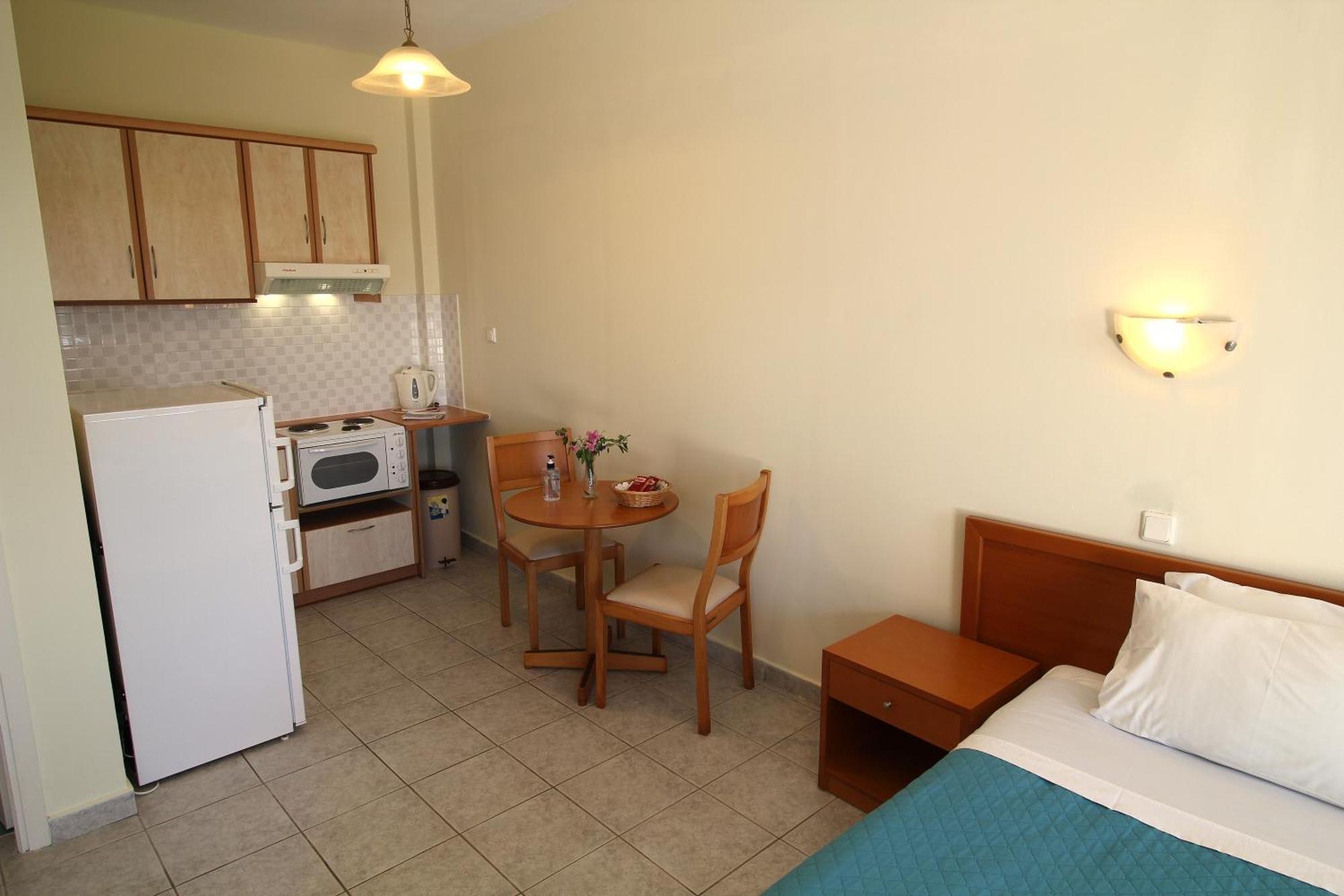 Afrato Village Sea View Apartments 트라페자키 외부 사진